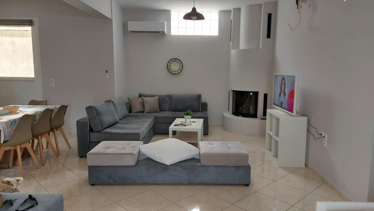 Gianni & Sophia Airport House Apartment Artemida  Exterior photo